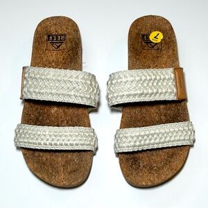 Reef Cushion Vista Natural Crochet Woven Slide Sandle. Women’s 7